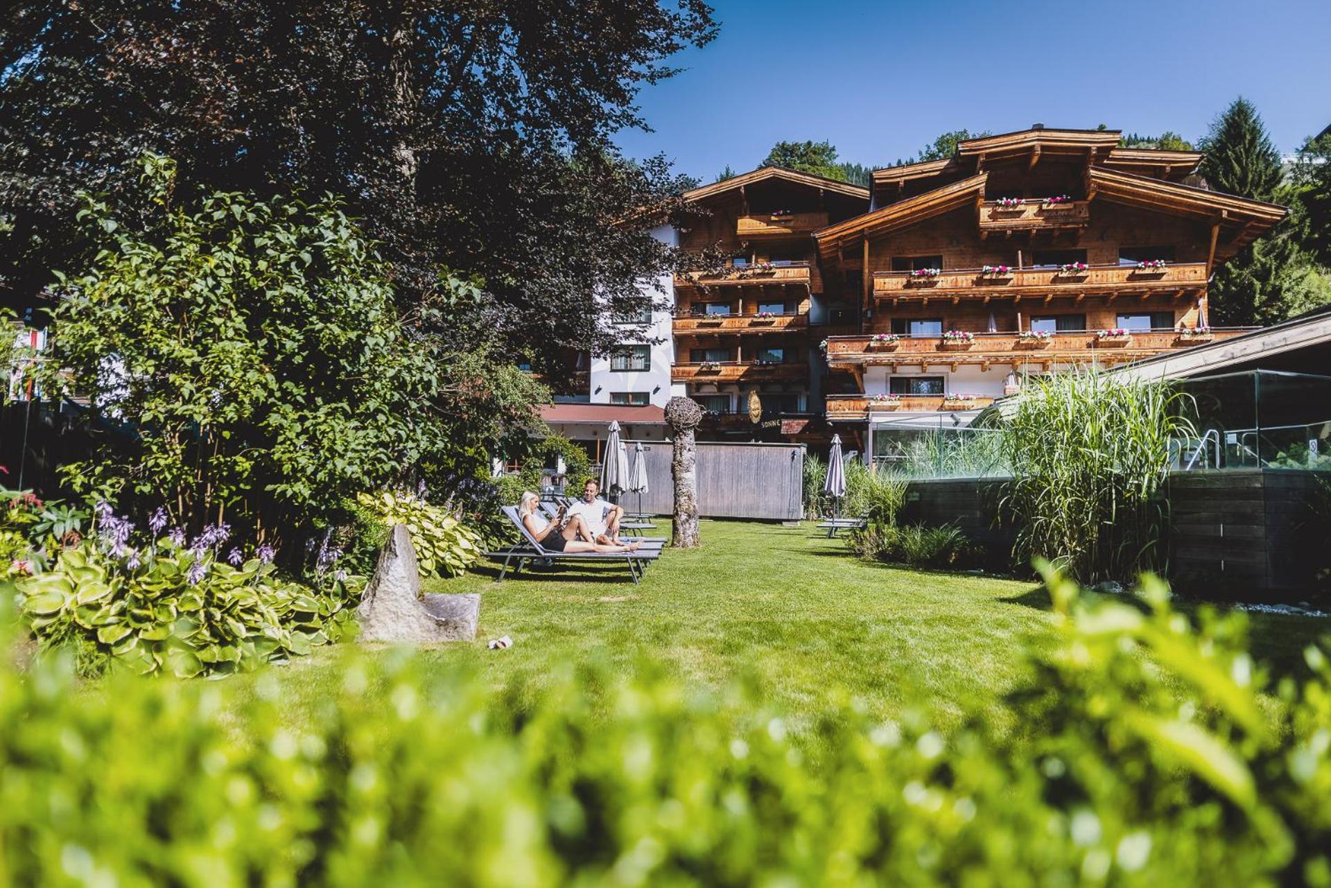 Hotel Die Sonne Saalbach-Hinterglemm Bagian luar foto